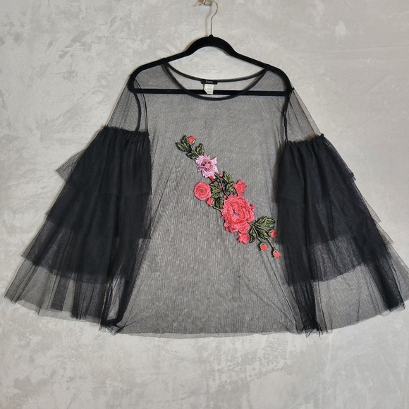 Dice Tops - Vintage Black Whimsigoth Sheer Mesh Floral Applique Shirt 3X Tiered Sleeves